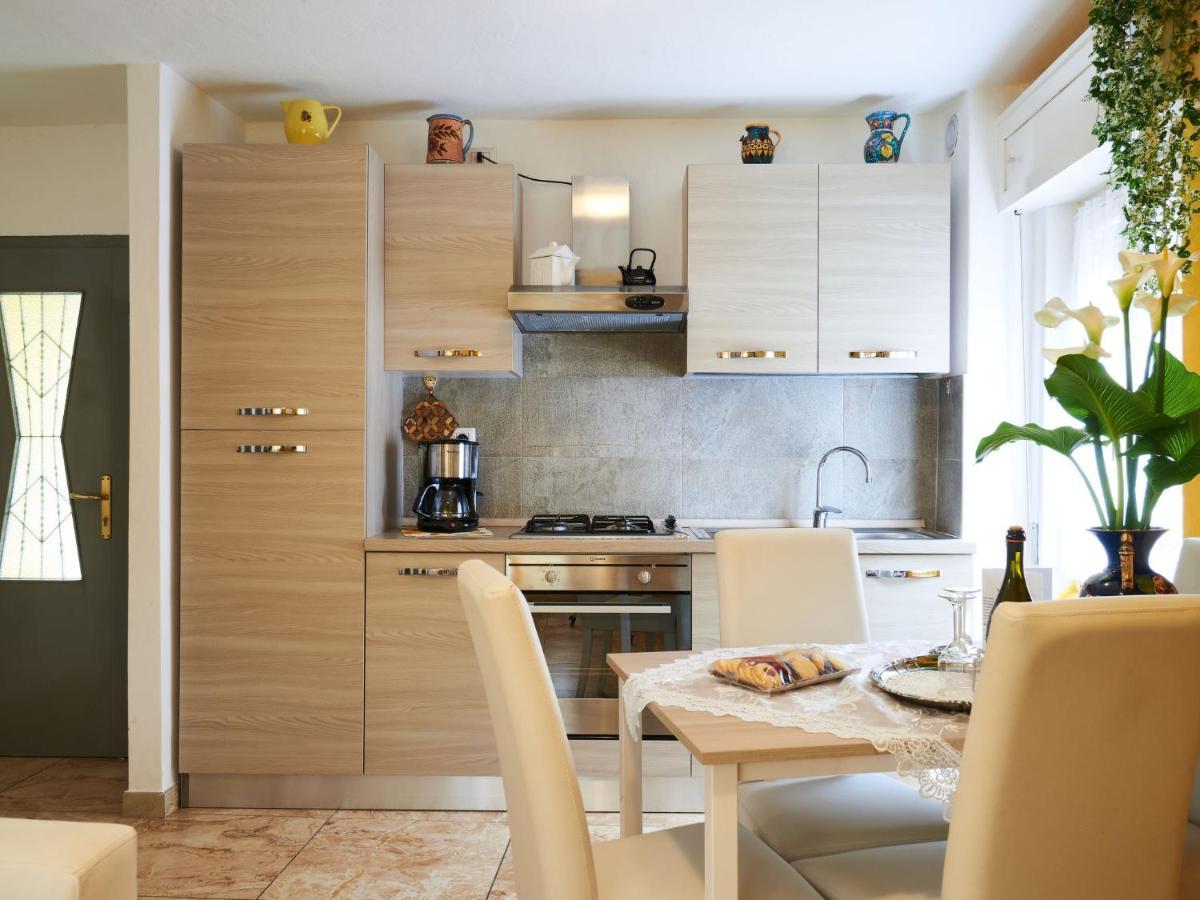 Apartment Casa Del Pergulin - Lmz325 By Interhome Verceia Exterior foto